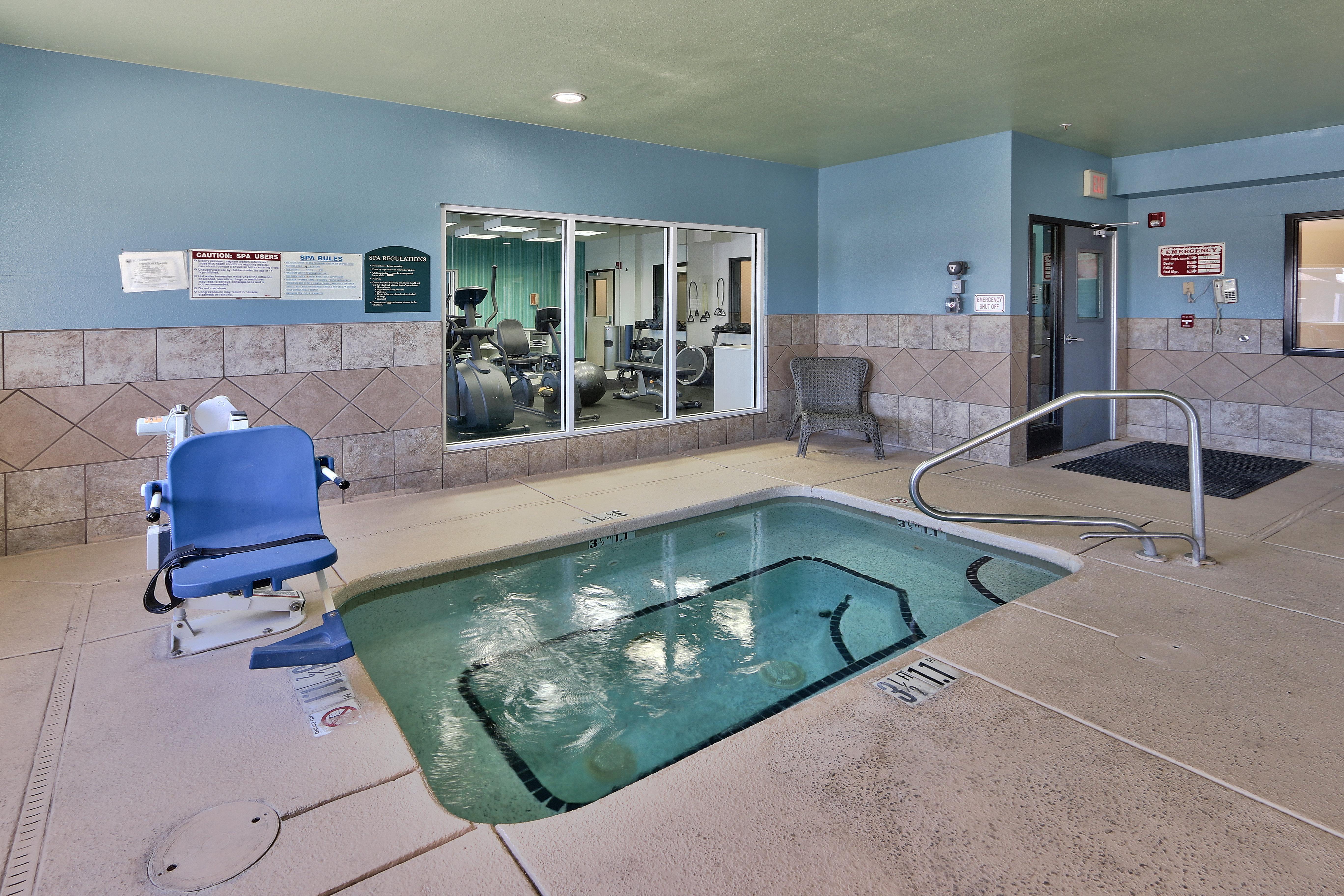 Holiday Inn Express & Suites Portales By Ihg Exteriör bild