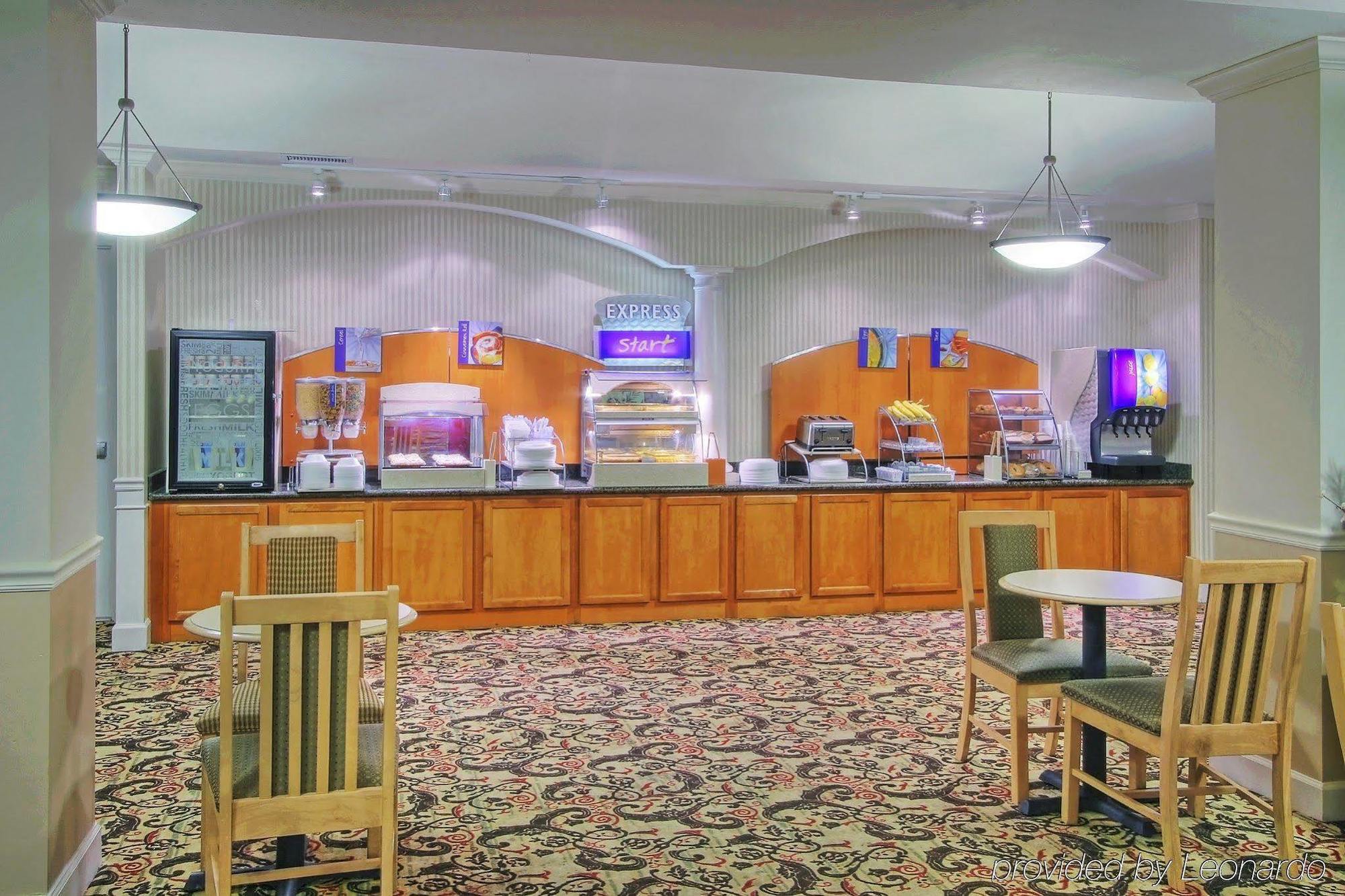 Holiday Inn Express & Suites Portales By Ihg Exteriör bild