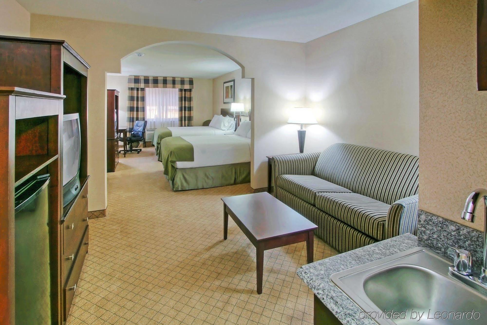 Holiday Inn Express & Suites Portales By Ihg Rum bild